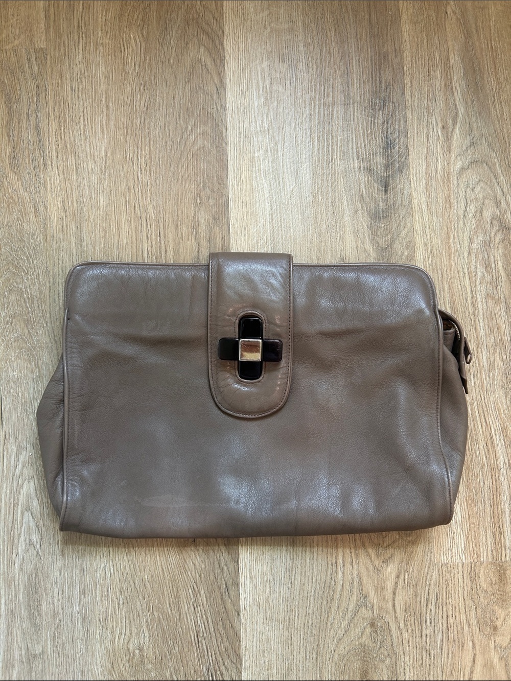 Vintage Brown Leather Clutch with Brown & Gold Accent - Picture 1 of 9